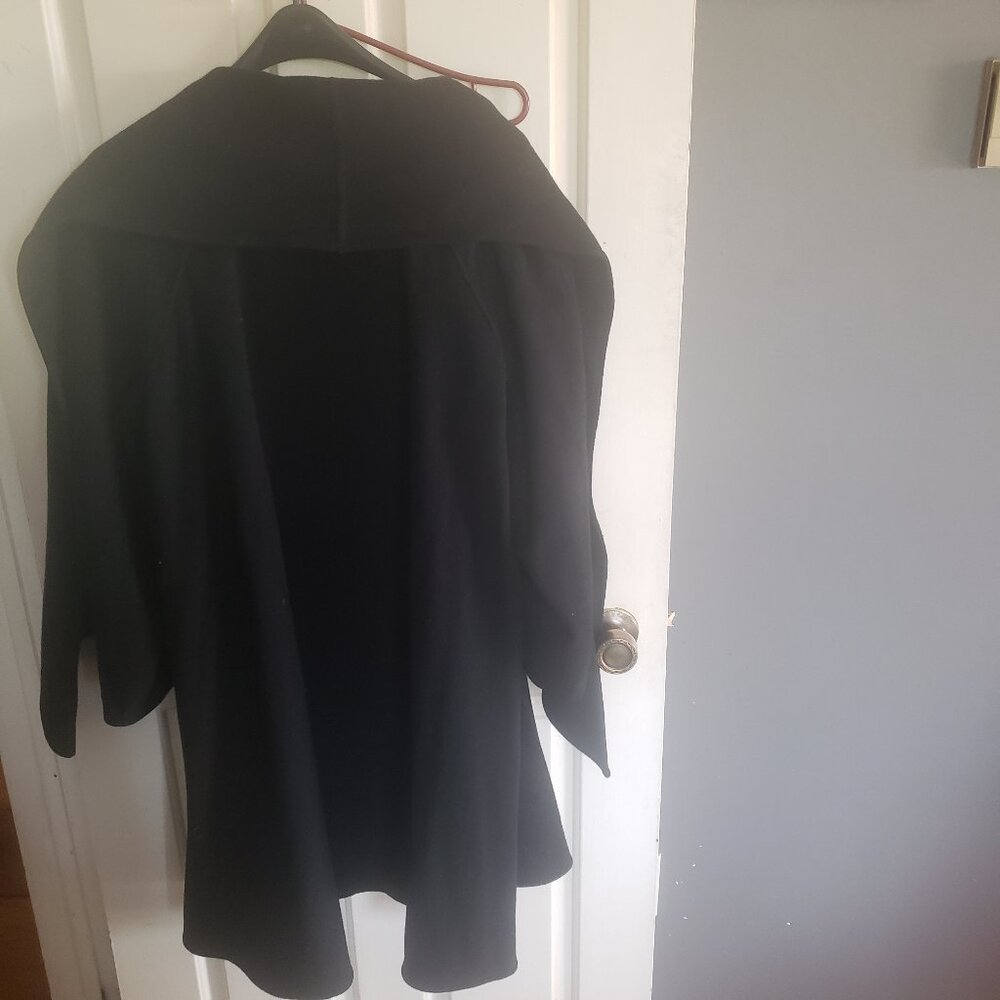 Woman's Vintage Printemps 80% Laine Wool Swing jacket with attached scarf/shawl.